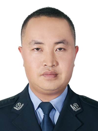 黃永文(貴州省遵義市鳳岡縣公安局黨委委員、副局長、二級警長) 黃永文(貴州省遵義市鳳岡縣公安局黨委委員、副局長、二級警長)