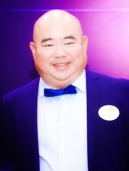 曾慶祝(海南省沉香協會會長) 曾慶祝(海南省沉香協會會長)