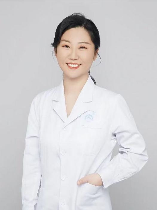 李婧(鄭州大學第一附屬醫院腫瘤科副主任醫師、副教授) 李婧(鄭州大學第一附屬醫院腫瘤科副主任醫師、副教授)