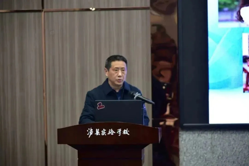 張永祥(四川省瀘州市瀘縣城北國小校黨支部書記、校長) 張永祥(四川省瀘州市瀘縣城北國小校黨支部書記、校長)