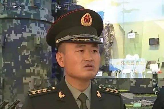 何正海(中共二十大代表,西藏山南軍分區邊防某團政治委員) 何正海(中共二十大代表,西藏山南軍分區邊防某團政治委員)