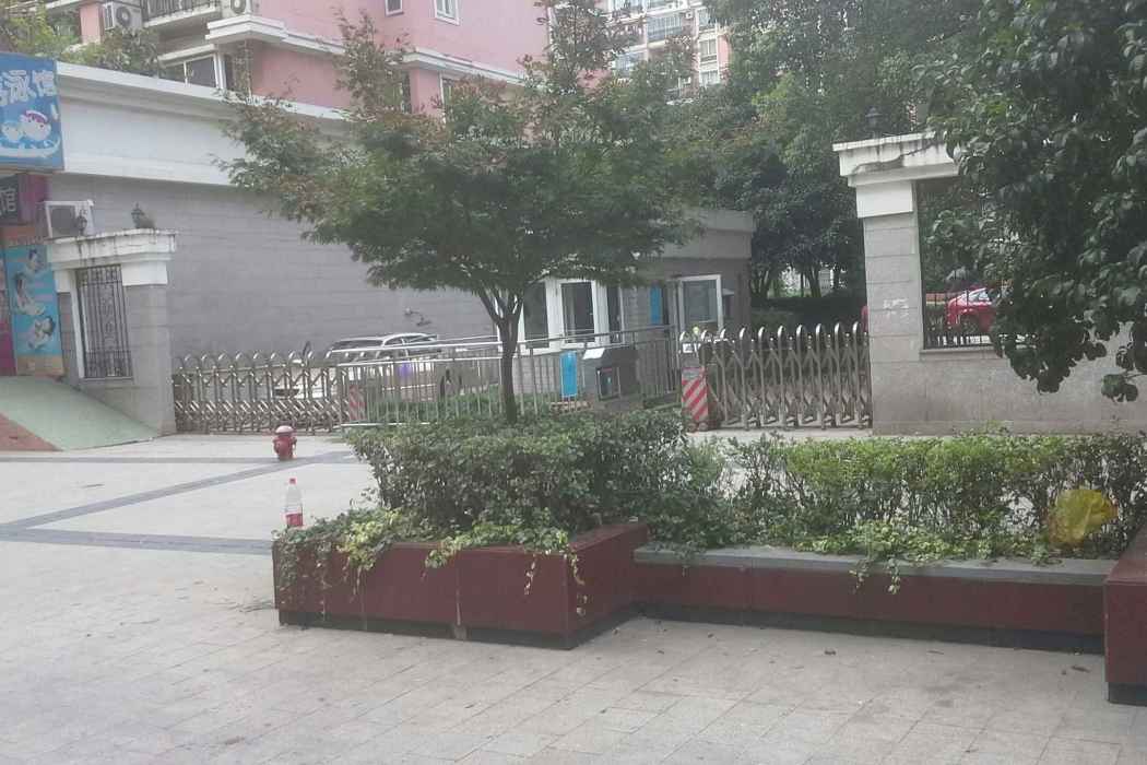 愛舍麗苑 愛舍麗苑