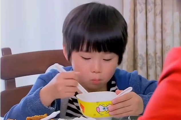 尹小志 尹小志