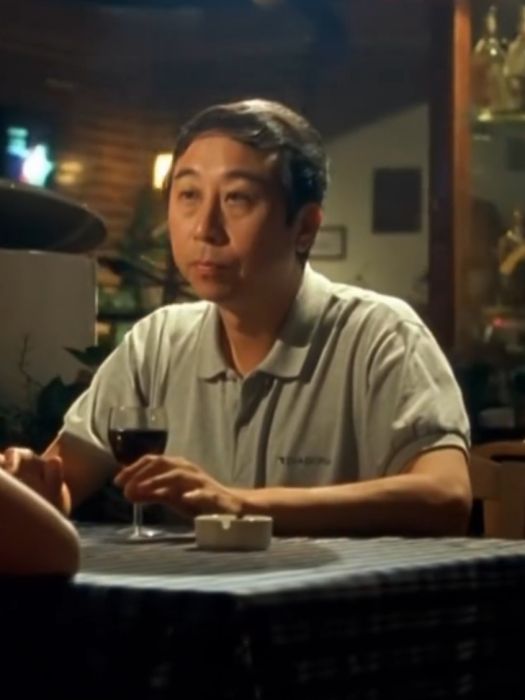 顧明(家庭喜劇電影《誰說我不在乎》中的角色) 顧明(家庭喜劇電影《誰說我不在乎》中的角色)
