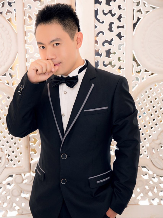 孫廣亮(中國內地影視男演員、導演) 孫廣亮(中國內地影視男演員、導演)