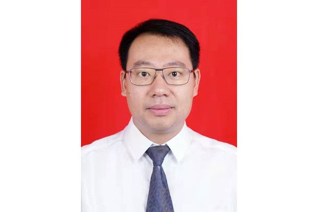 張國棟(江華瑤族自治縣原縣委常委、副縣長) 張國棟(江華瑤族自治縣原縣委常委、副縣長)