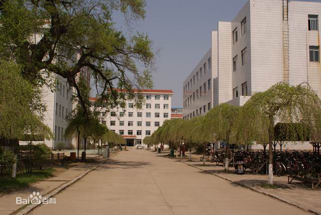 琿春市第一高級中學