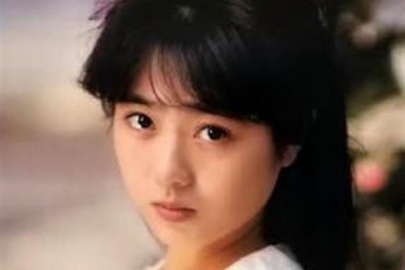吉田真里子 吉田真里子
