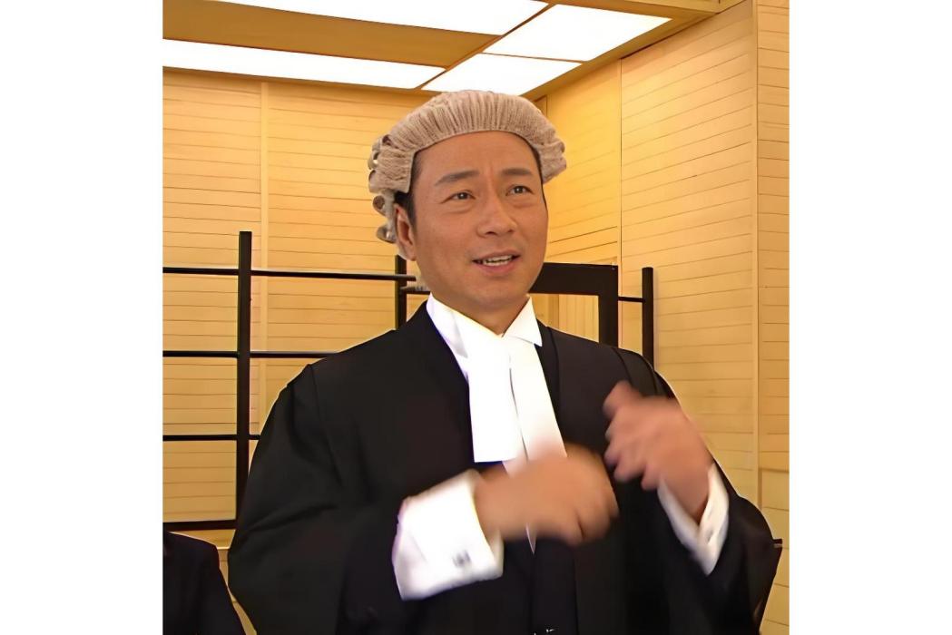 余英偉 余英偉