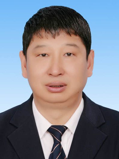 趙玉龍(錫林郭勒盟財政局黨組成員、副局長) 趙玉龍(錫林郭勒盟財政局黨組成員、副局長)