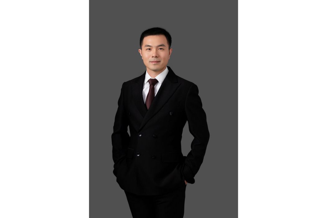 李曉亮(西南大學漢語言文獻研究所教師) 李曉亮(西南大學漢語言文獻研究所教師)