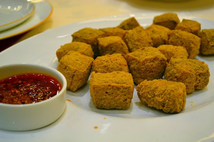 酥炒臭豆腐