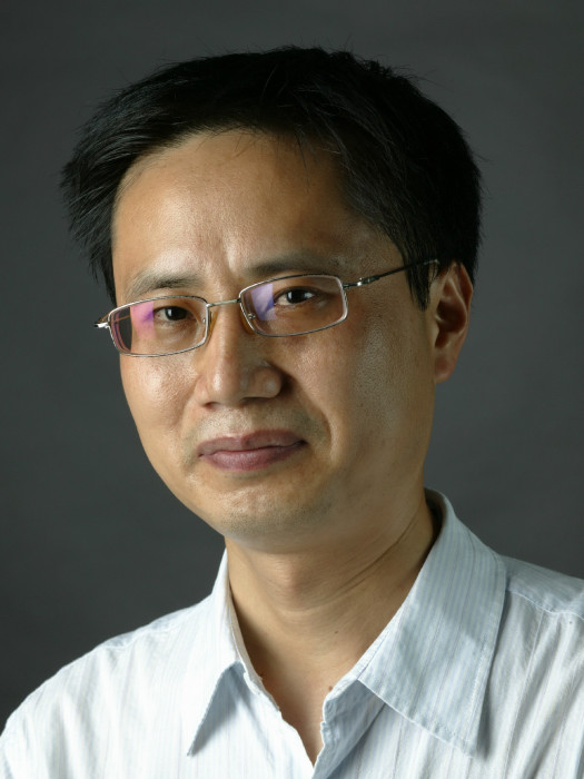 陳偉軍(暨南大學新聞與傳播學院教授) 陳偉軍(暨南大學新聞與傳播學院教授)