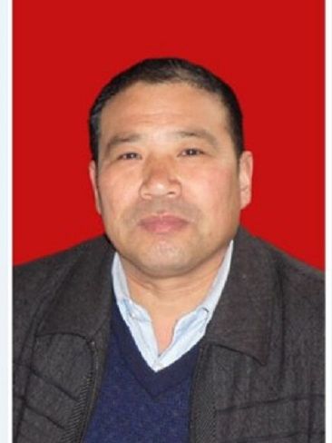 范群(安徽省亳州市蒙城縣供銷社黨組成員，監事會副主任)