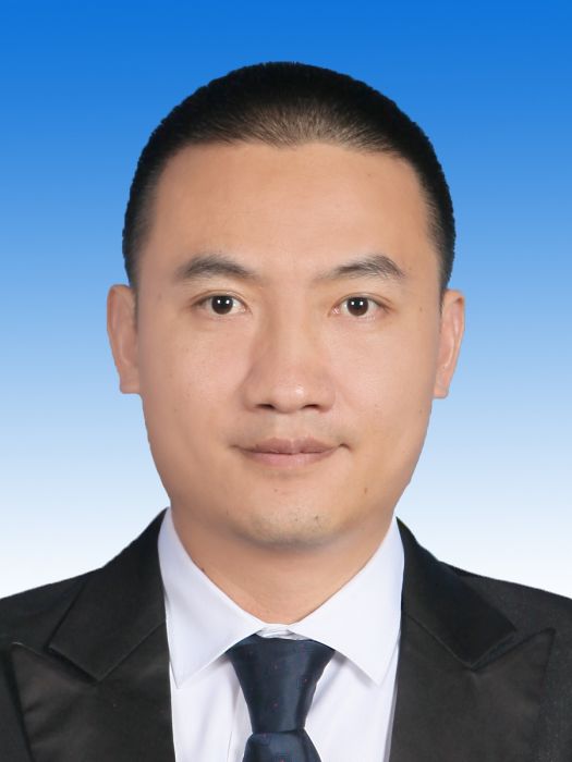 郭煒(珠海市委教育工委委員、市教育局黨組成員、副局長) 郭煒(珠海市委教育工委委員、市教育局黨組成員、副局長)