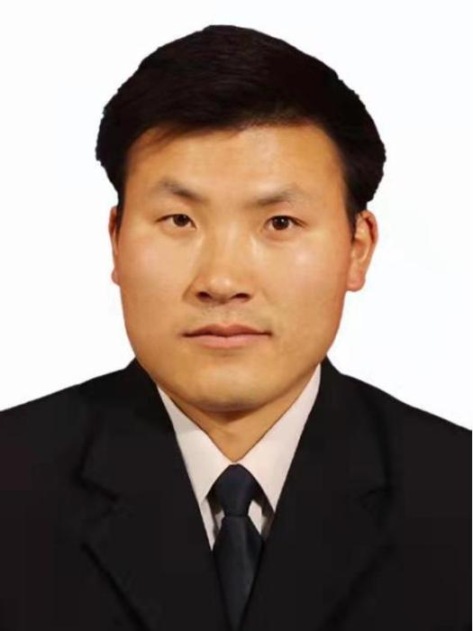 張劍(四川省甘孜藏族自治州新⻰縣文化廣電旅遊局領導班子成員) 張劍(四川省甘孜藏族自治州新⻰縣文化廣電旅遊局領導班子成員)