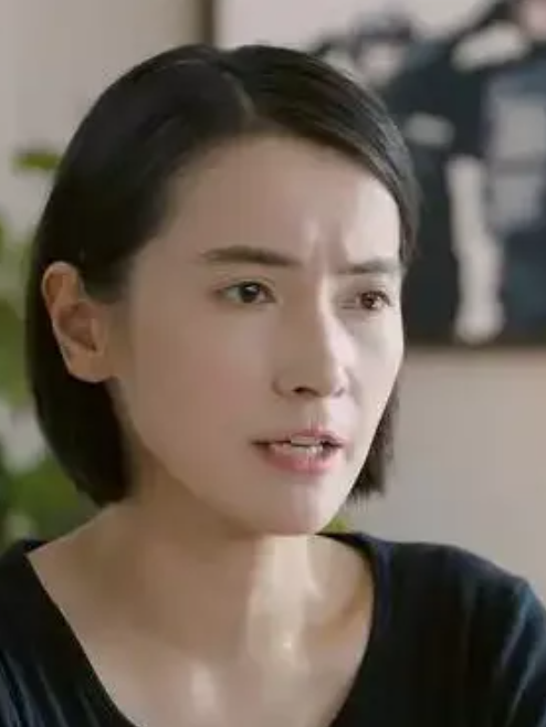 羅英瑋(都市刑偵劇《冷案》中的角色) 羅英瑋(都市刑偵劇《冷案》中的角色)