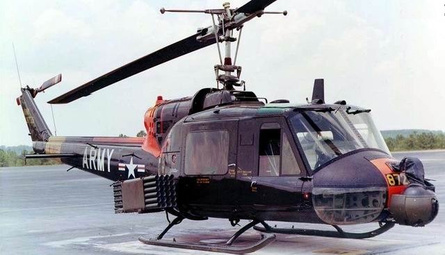 UH-1C炮艇機安裝有XM3武器系統