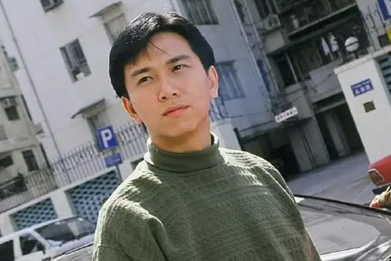 喬立(《火玫瑰》人物) 喬立(《火玫瑰》人物)