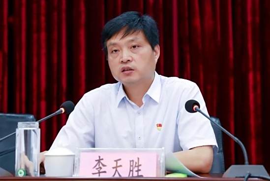 李天勝(中鐵十二局黨委書記、董事長) 李天勝(中鐵十二局黨委書記、董事長)