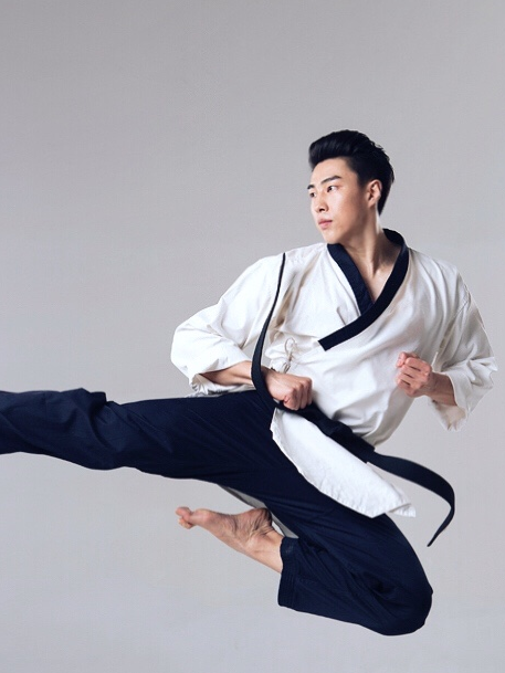 王宏強(蘭州大學體育教研部教師) 王宏強(蘭州大學體育教研部教師)