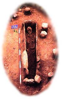 小馬Ⅰ（東河北Ⅰ）遺址發現的石棺