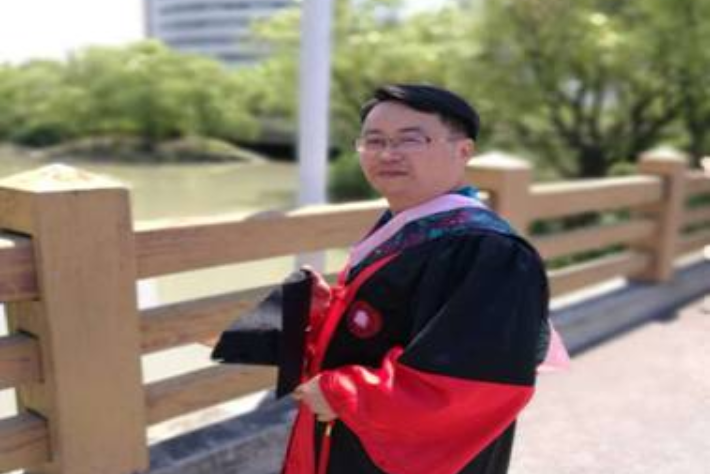 謝建平(贛南師範大學歷史文化與旅遊學院副教授) 謝建平(贛南師範大學歷史文化與旅遊學院副教授)