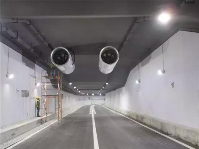 隧道內設施