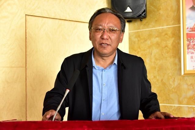 格桑羅布(西藏自治區人民醫院副院長) 格桑羅布(西藏自治區人民醫院副院長)