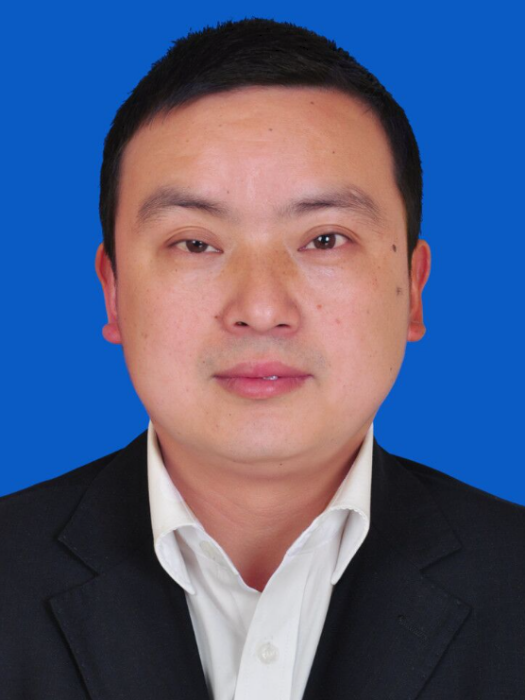 程輝(湖北省十堰市竹山縣醫療保障局副局長、黨組成員) 程輝(湖北省十堰市竹山縣醫療保障局副局長、黨組成員)