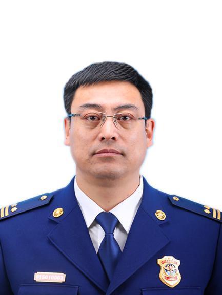 劉雪峰(內蒙古自治區森林消防總隊大興安嶺支隊支隊長) 劉雪峰(內蒙古自治區森林消防總隊大興安嶺支隊支隊長)