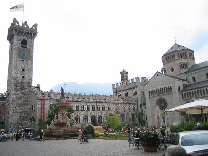 特倫托主教堂廣場 Piazza Duomo