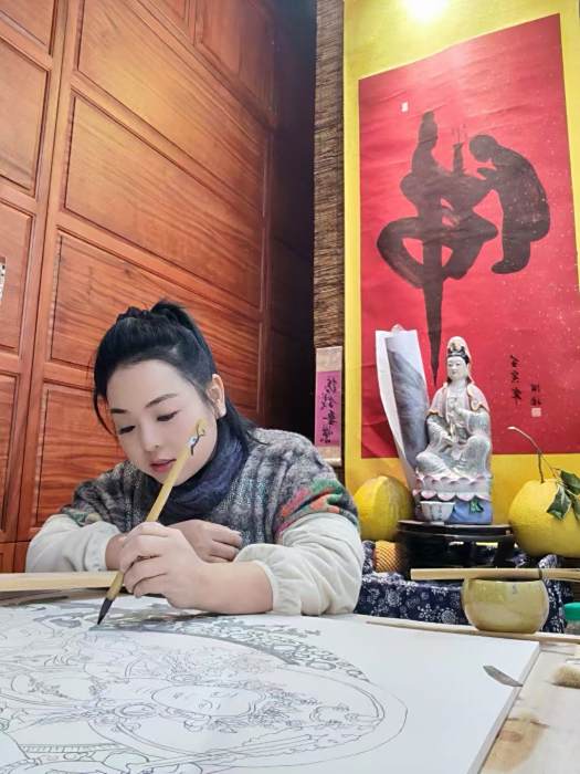 甄愛(景德鎮非遺傳承人) 甄愛(景德鎮非遺傳承人)