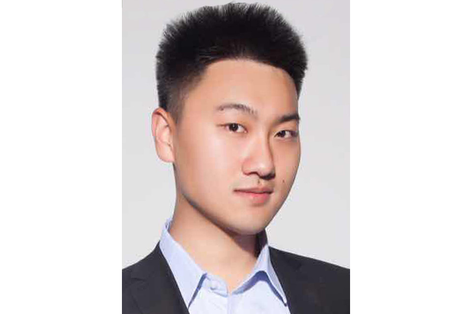 李韻臻 李韻臻