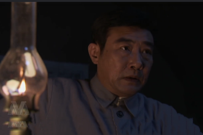 武岳(諜戰劇《永不消逝的電波》中的角色) 武岳(諜戰劇《永不消逝的電波》中的角色)