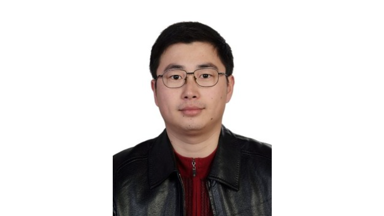 劉紅偉(中國石油大學(華東)地球科學與技術學院教授) 劉紅偉(中國石油大學(華東)地球科學與技術學院教授)