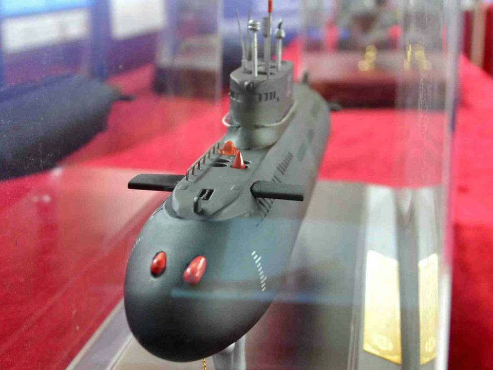 032型潛艇模型展示