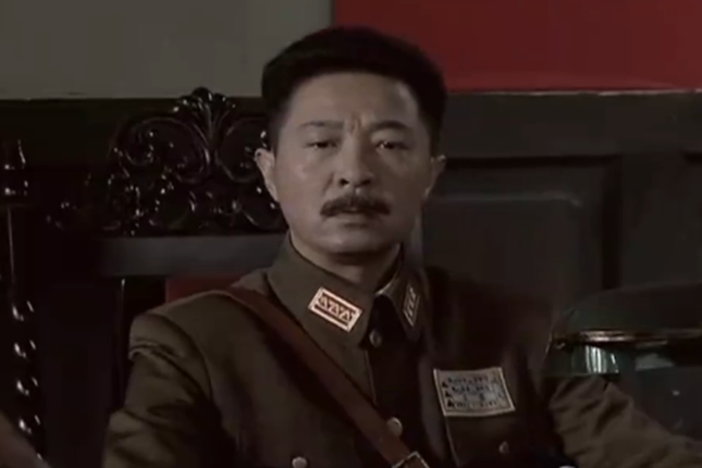 吳天(革命劇《火線》中的角色,由李波飾演) 吳天(革命劇《火線》中的角色,由李波飾演)