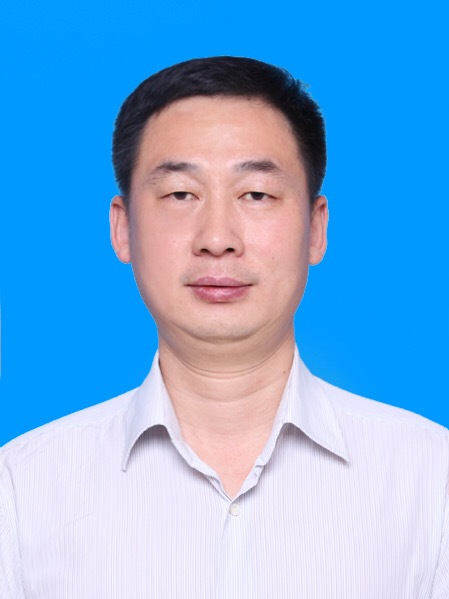 常青(內蒙古自治區醫療保障局黨組書記、局長) 常青(內蒙古自治區醫療保障局黨組書記、局長)