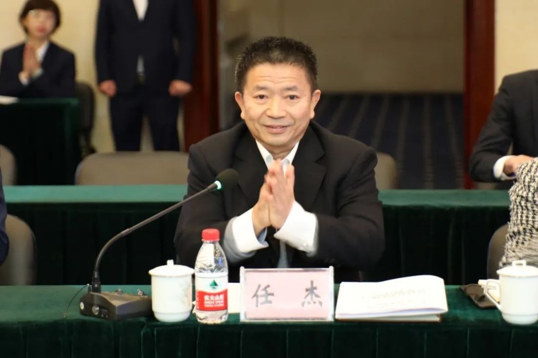 任傑(四川宏華石油設備有限公司總經理) 任傑(四川宏華石油設備有限公司總經理)