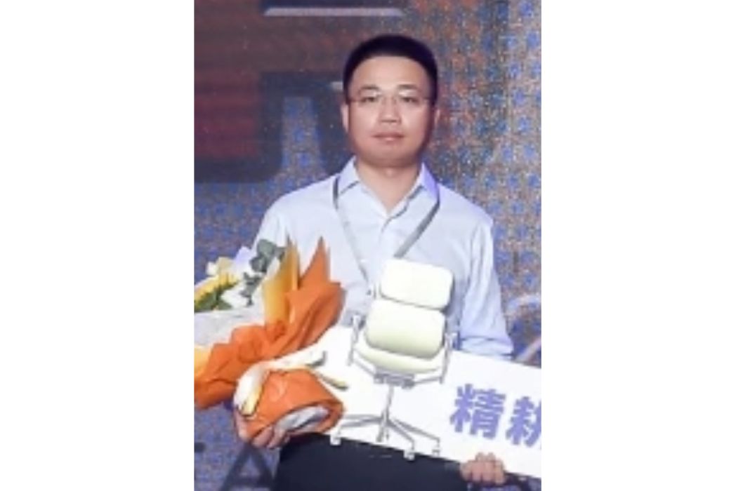周博(江蘇新寧現代物流股份有限公司董事) 周博(江蘇新寧現代物流股份有限公司董事)