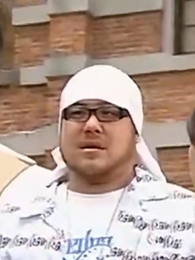 孔龍(校園偶像劇《櫻野三加一》中的角色) 孔龍(校園偶像劇《櫻野三加一》中的角色)