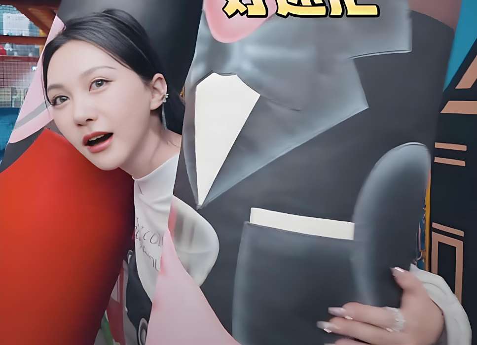 阿楚姑娘. 阿楚姑娘.
