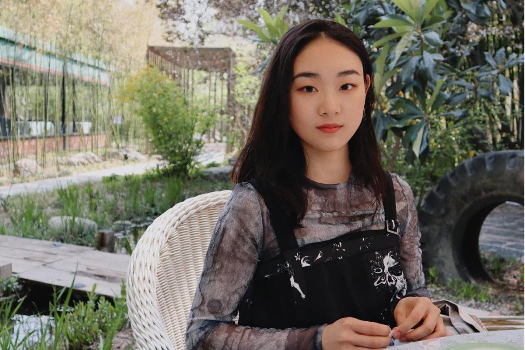 徐子琪(清華大學美術學院藝術碩士) 徐子琪(清華大學美術學院藝術碩士)
