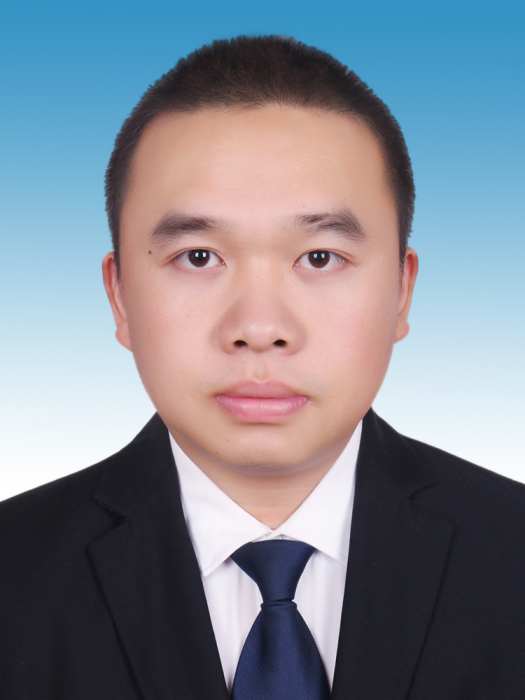 譚其偉 譚其偉
