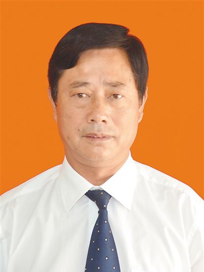 周雲康(陝西省安康市天星商貿有限公司總經理) 周雲康(陝西省安康市天星商貿有限公司總經理)