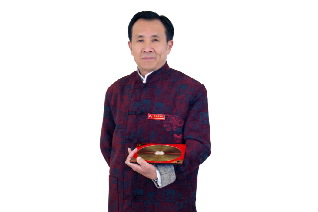 尉湯渺 尉湯渺