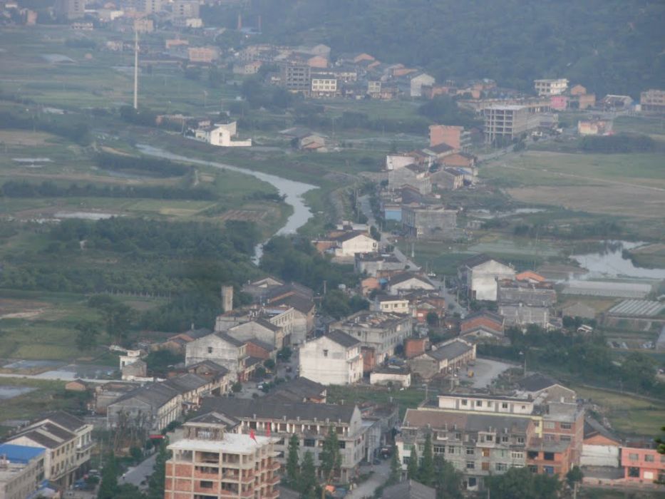 燕頭村(浙江臨海市邵家渡街道下轄村) 燕頭村(浙江臨海市邵家渡街道下轄村)