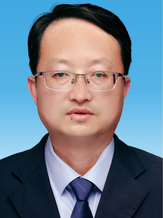嚴華(雲南省麗江市委統戰部副部長) 嚴華(雲南省麗江市委統戰部副部長)