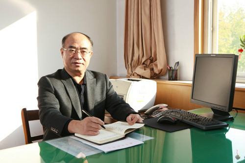 李啟波(齊魯師範學院黨委委員、紀委書記) 李啟波(齊魯師範學院黨委委員、紀委書記)